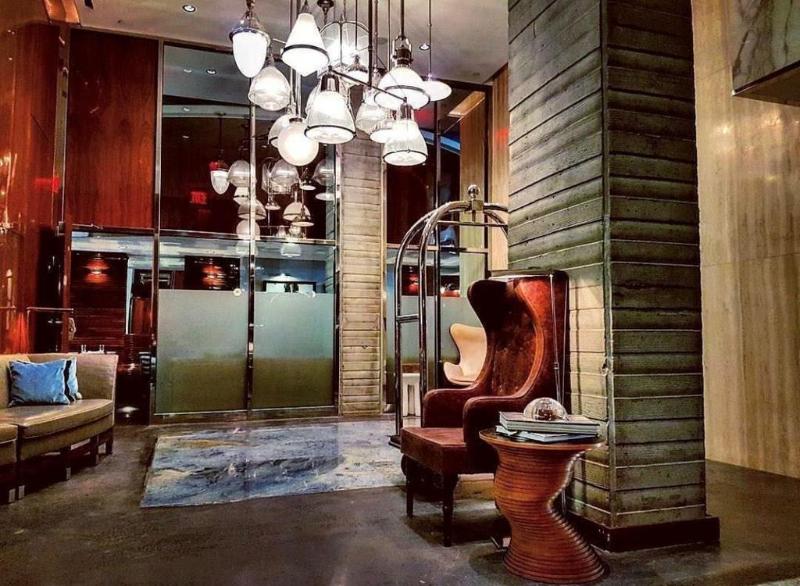 Hotel Hugo - Lobi