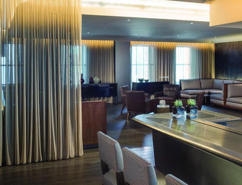 The Knickerbocker Hotel - Bar