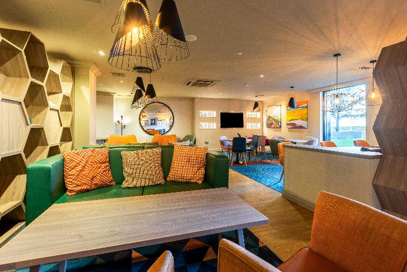 Holiday Inn Glasgow Airport - Bar