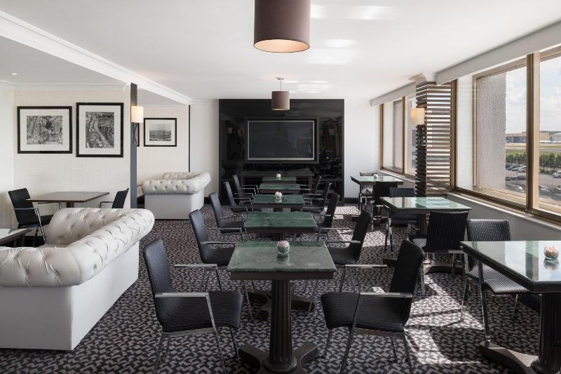 Renaissance London Heathrow - Lobi