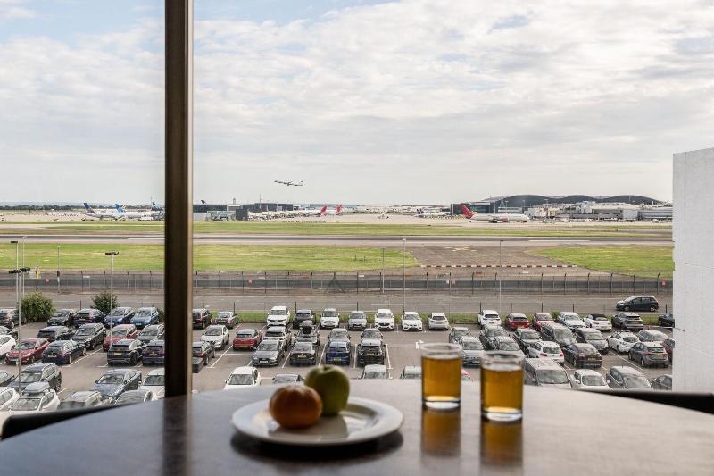 Renaissance London Heathrow - Lobi