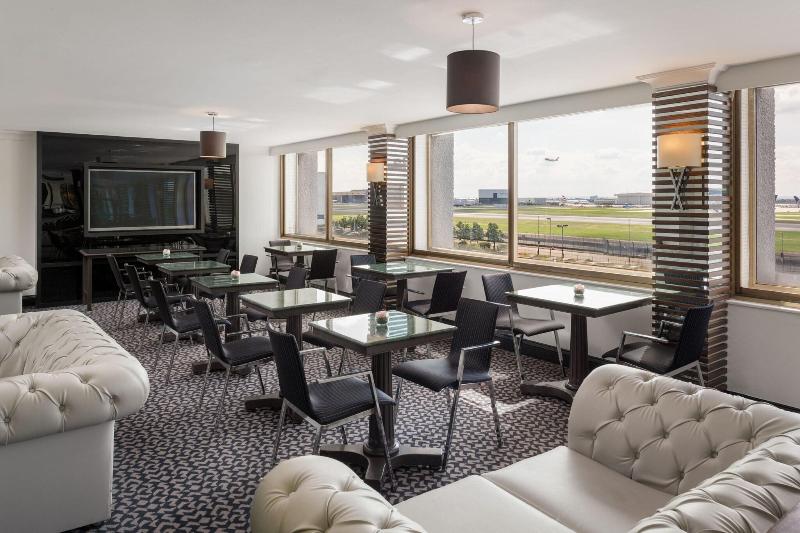 Renaissance London Heathrow - Lobi