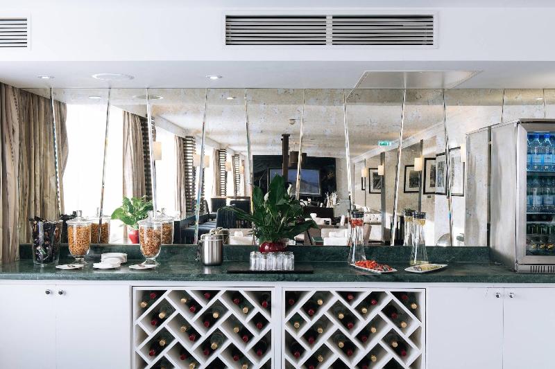 Renaissance London Heathrow - Lobi