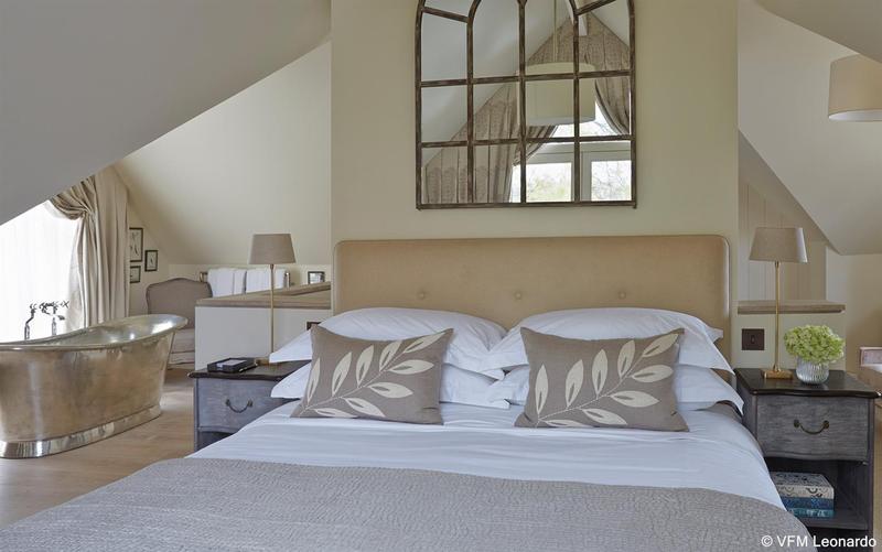 Dormy House - Genel