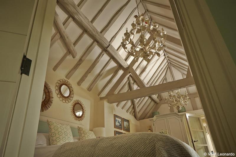Dormy House - Genel