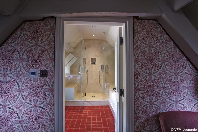 Dormy House - Genel