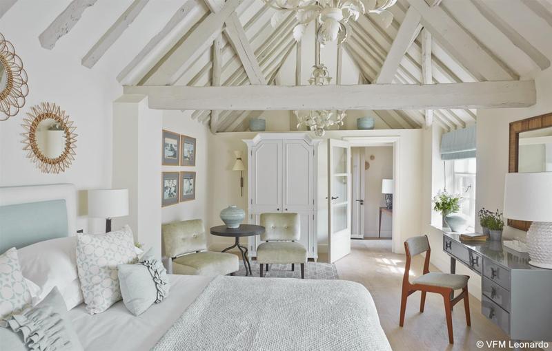 Dormy House - Genel