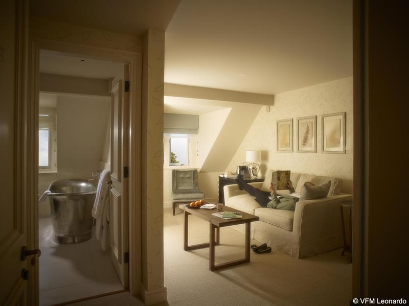 Dormy House - Genel