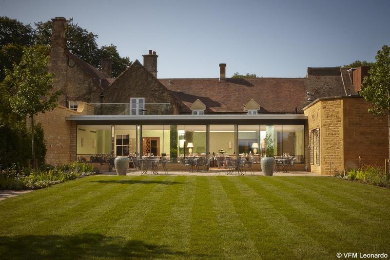 Dormy House - Genel