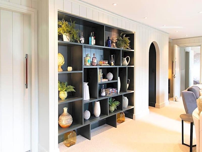Dormy House - Genel