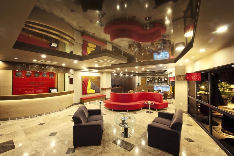Volley Hotel - Lobi