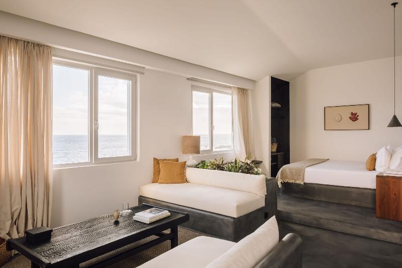 White Exclusive Suites & Villas - Oda