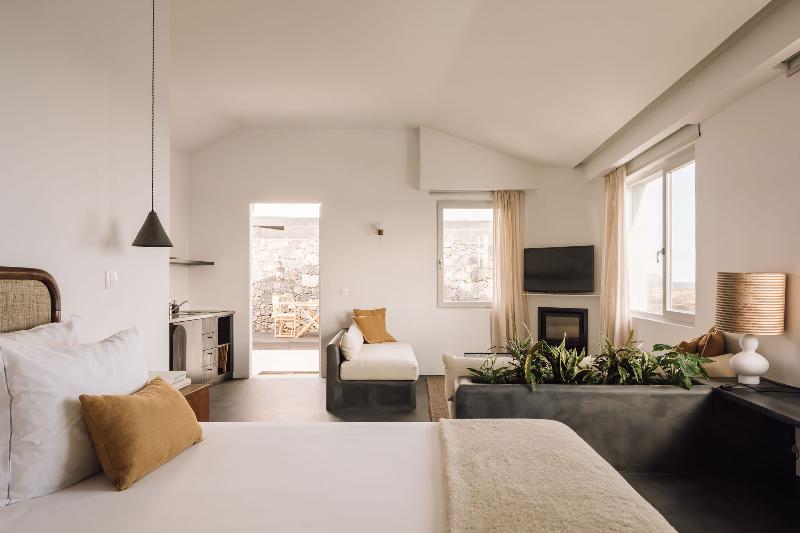 White Exclusive Suites & Villas - Oda