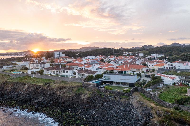 White Exclusive Suites & Villas - Oda