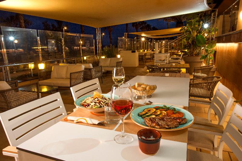Hotel Monterrey Roses by Pierre & Vacances - Bar