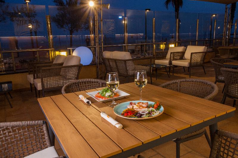 Hotel Monterrey Roses by Pierre & Vacances - Bar