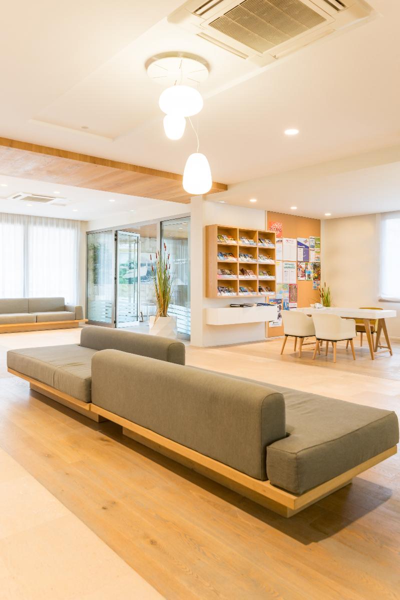 Hotel Monterrey Roses by Pierre & Vacances - Lobi