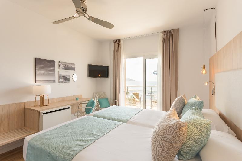 Hotel Monterrey Roses by Pierre & Vacances - Oda