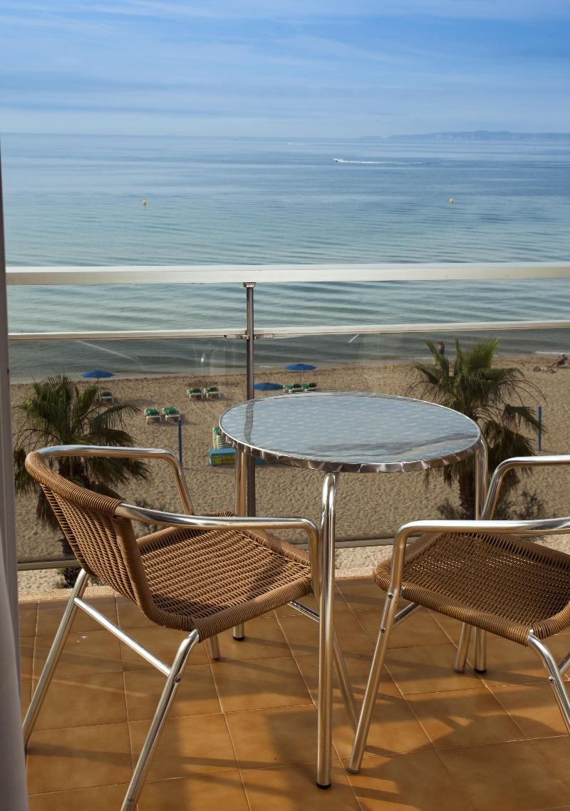 Hotel Monterrey Roses by Pierre & Vacances - Oda
