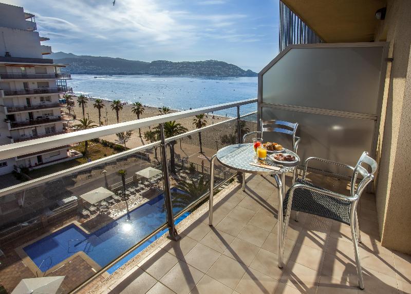 Hotel Monterrey Roses by Pierre & Vacances - Oda