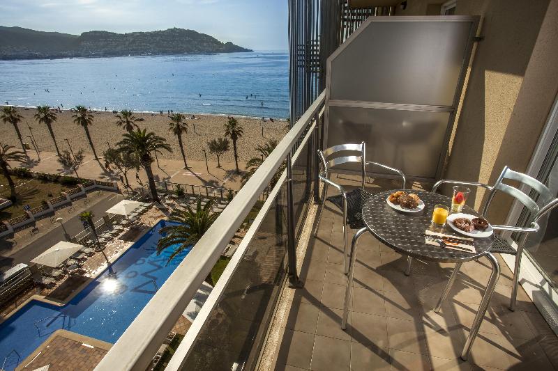 Hotel Monterrey Roses by Pierre & Vacances - Oda
