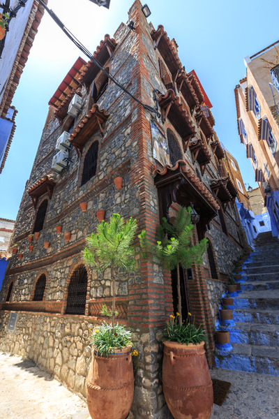 Riad Gharnata - Genel
