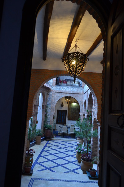 Riad Gharnata - Genel