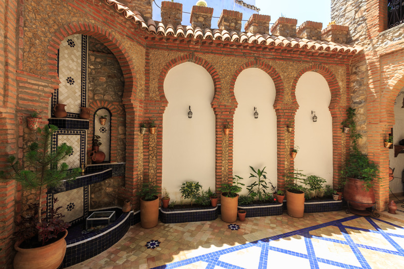 Riad Gharnata - Genel
