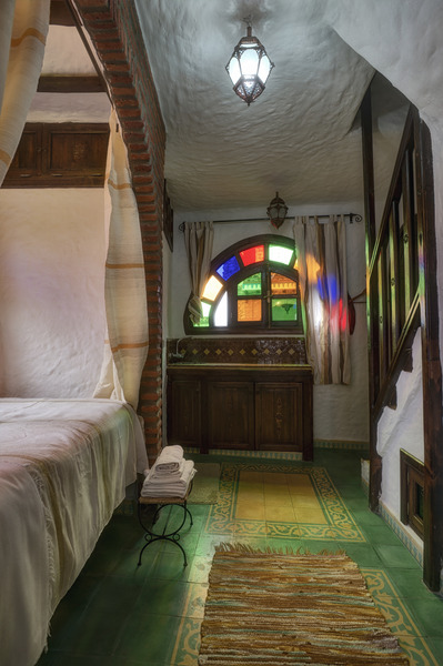 Riad Gharnata - Genel