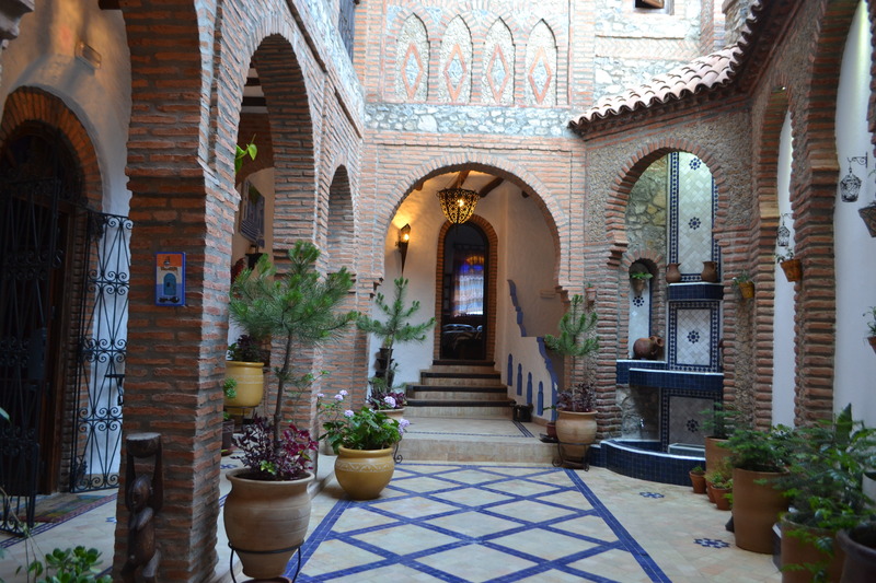 Riad Gharnata - Genel