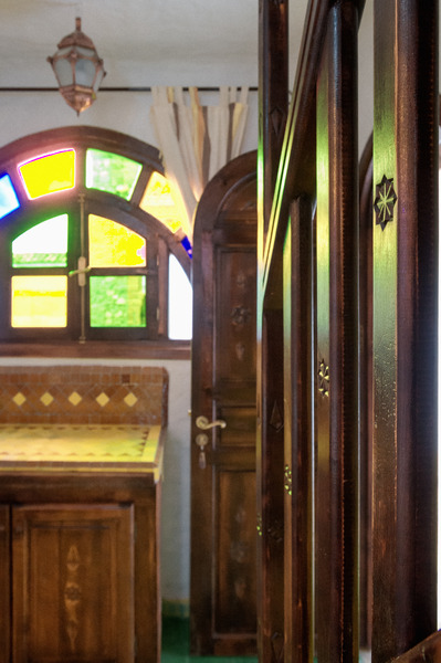 Riad Gharnata - Genel