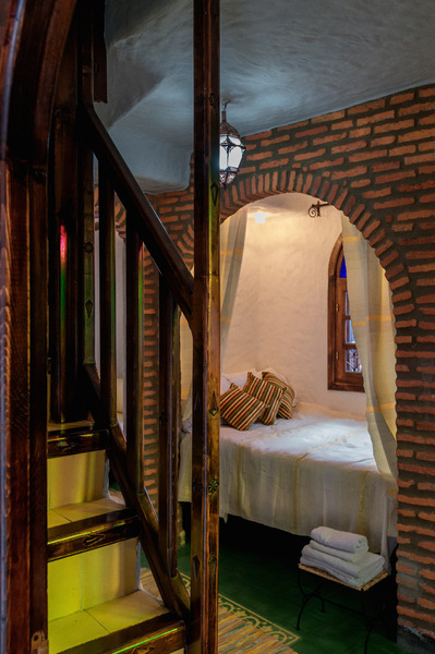 Riad Gharnata - Genel