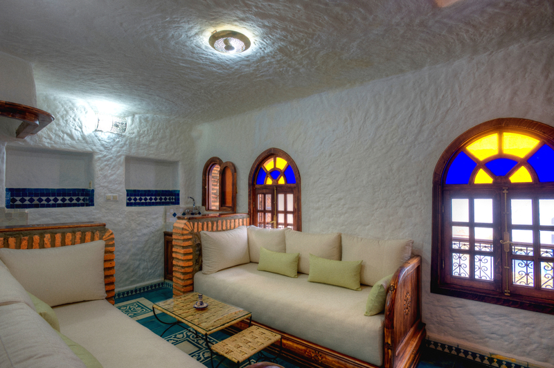 Riad Gharnata - Genel