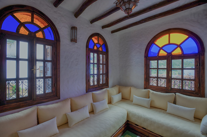 Riad Gharnata - Genel