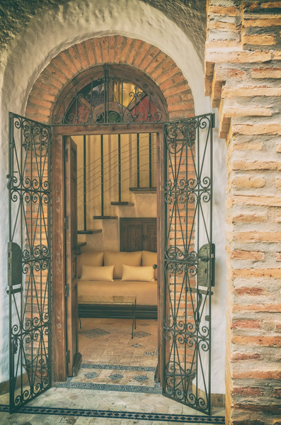 Riad Gharnata - Genel