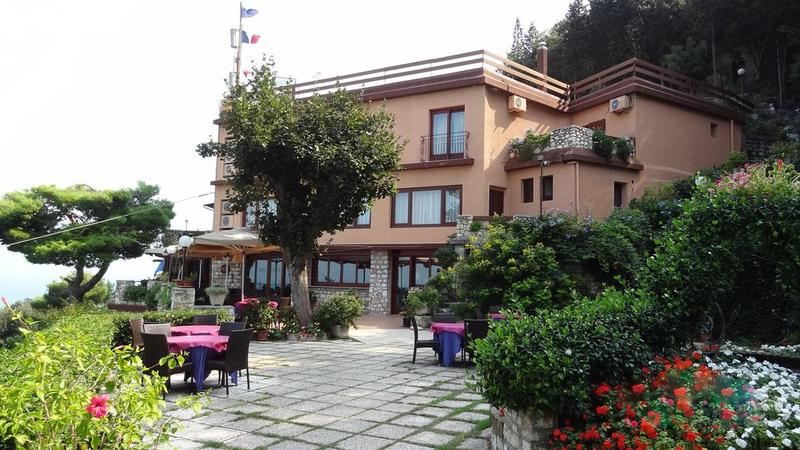 Hotel Internazionale - Genel