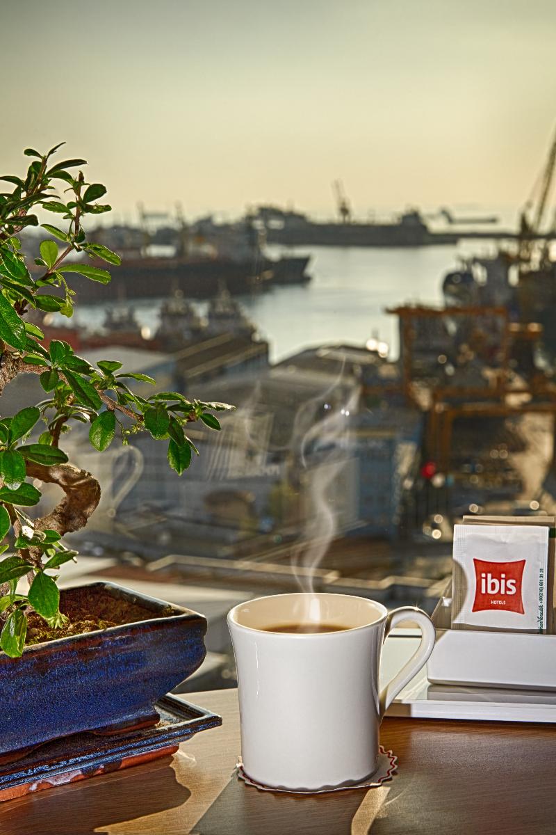 ibis Istanbul Tuzla Hotel - Teras