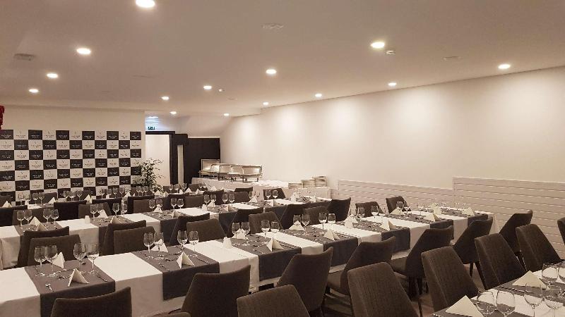 Santa Cruz Village Hotel - Toplantı