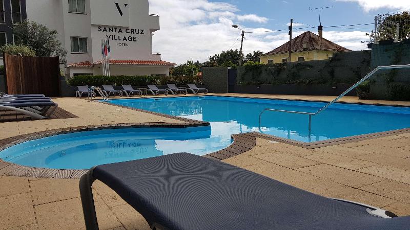 Santa Cruz Village Hotel - Havuz