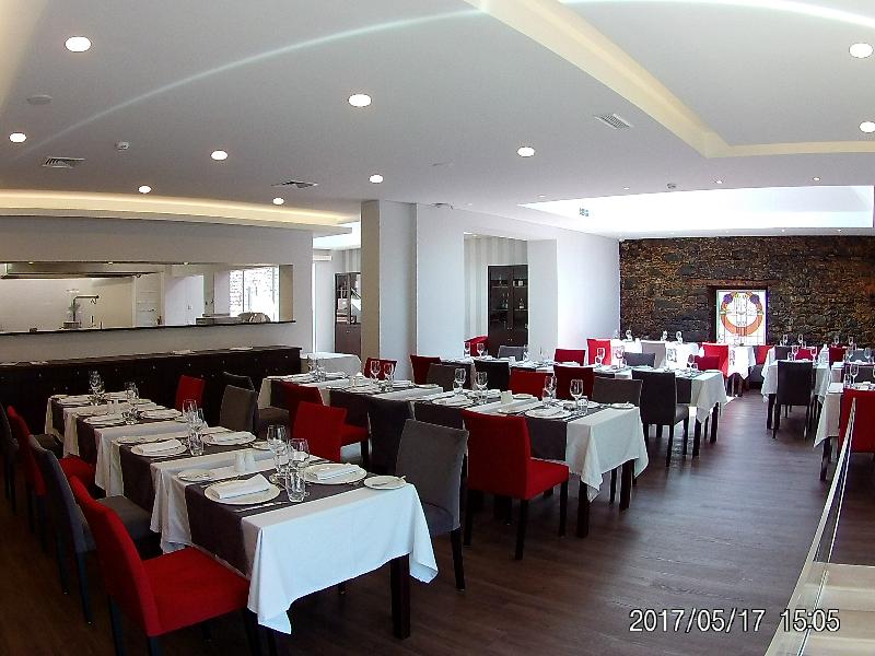 Santa Cruz Village Hotel - Restoran