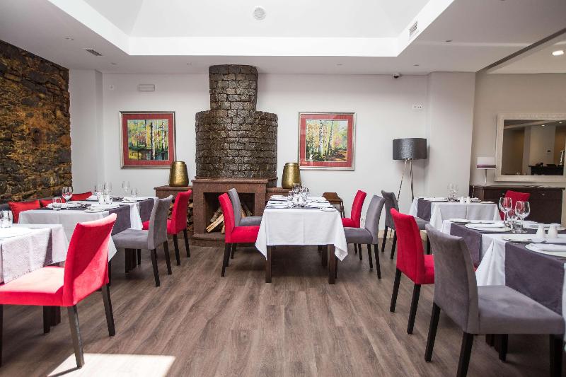 Santa Cruz Village Hotel - Restoran