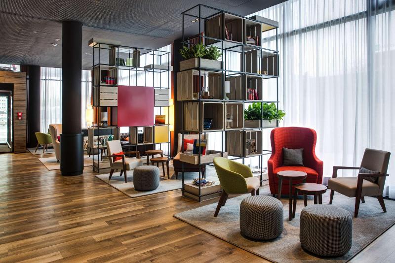 IntercityHotel Duisburg - Lobi