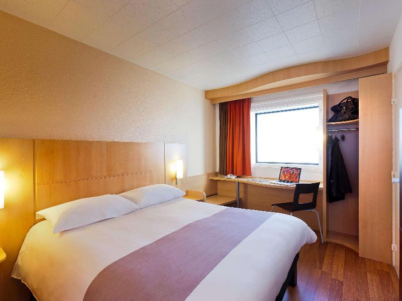 ibis Paris La Défense Centre - Genel