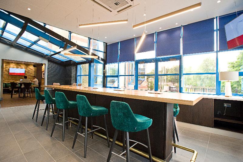 Sandman Signature London Gatwick - Bar