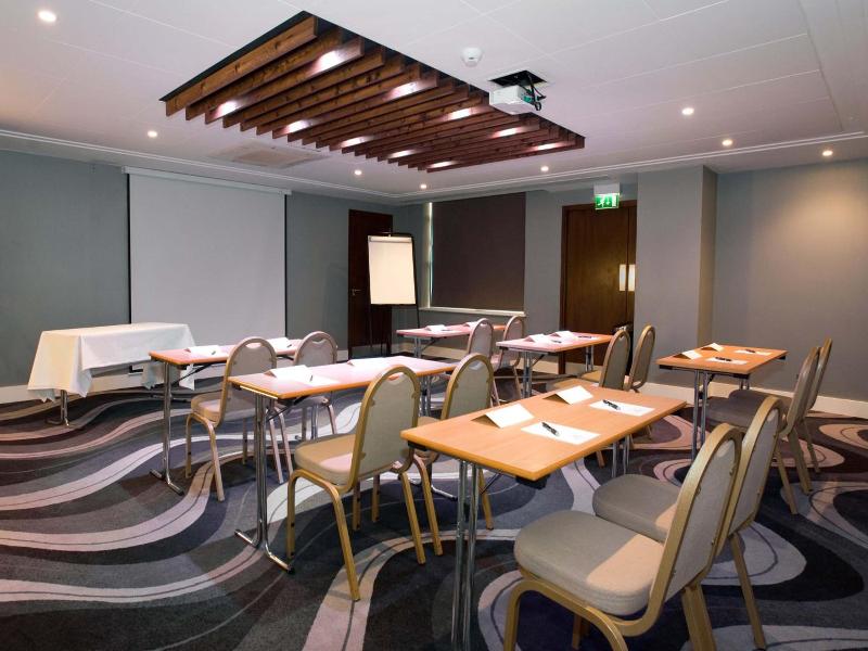 Sandman Signature London Gatwick - Genel