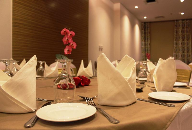 Best Western Plus Pearl Creek - Toplantı
