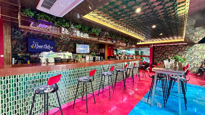 Ramada Tenn Ekamai - Bar