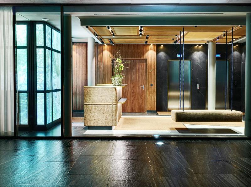 Stage 12 Hotel By Penz - Lobi