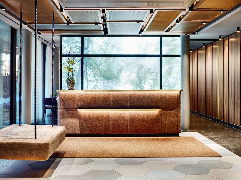 Stage 12 Hotel By Penz - Lobi