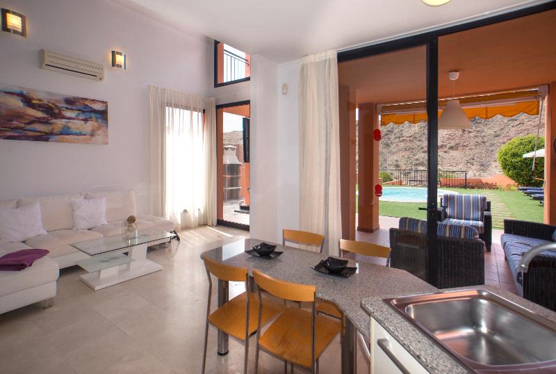 Casas De Tauro - Oda